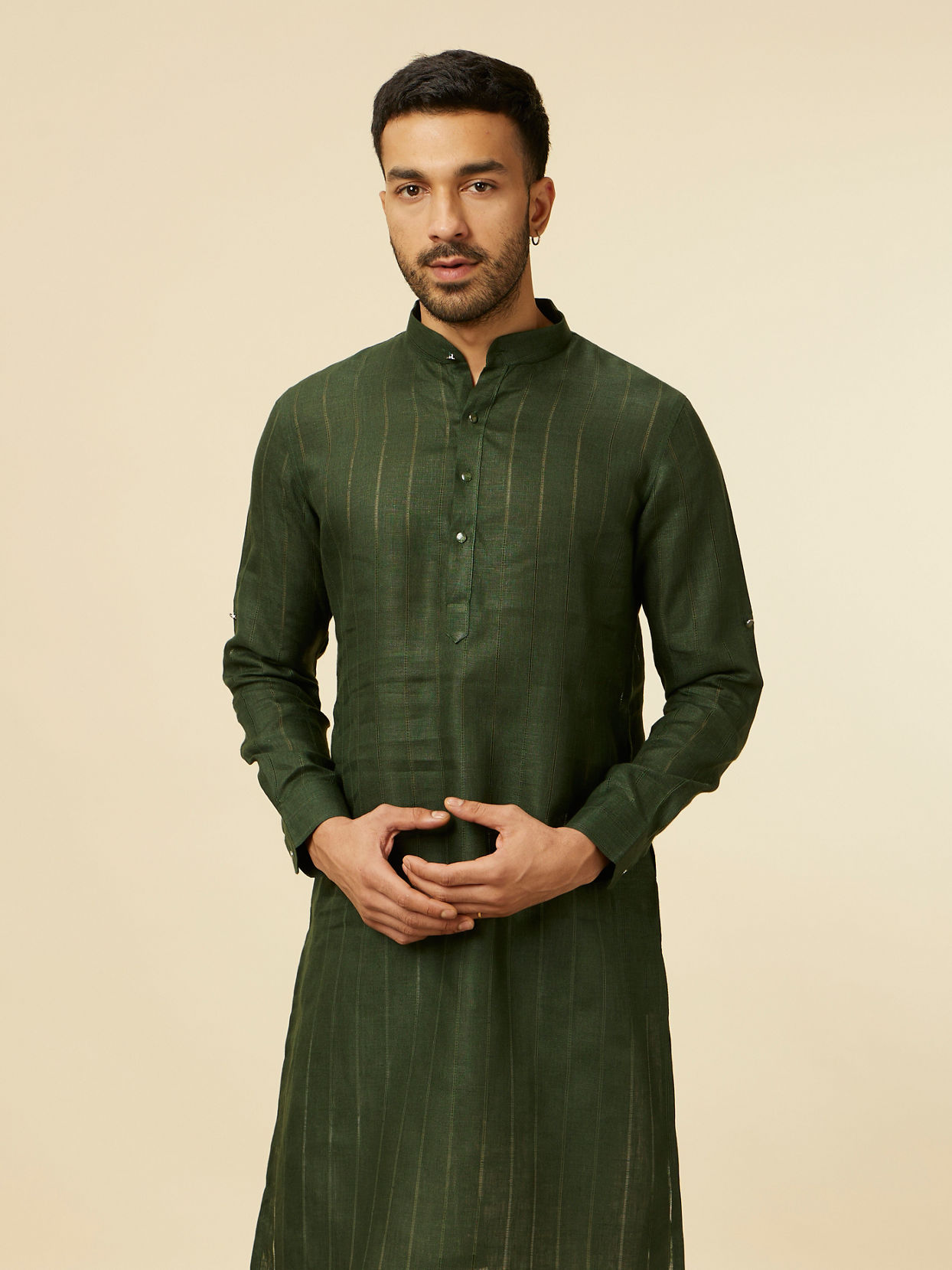 alt message - Manyavar Men Dark Green Self Patterned Kurta image number 0